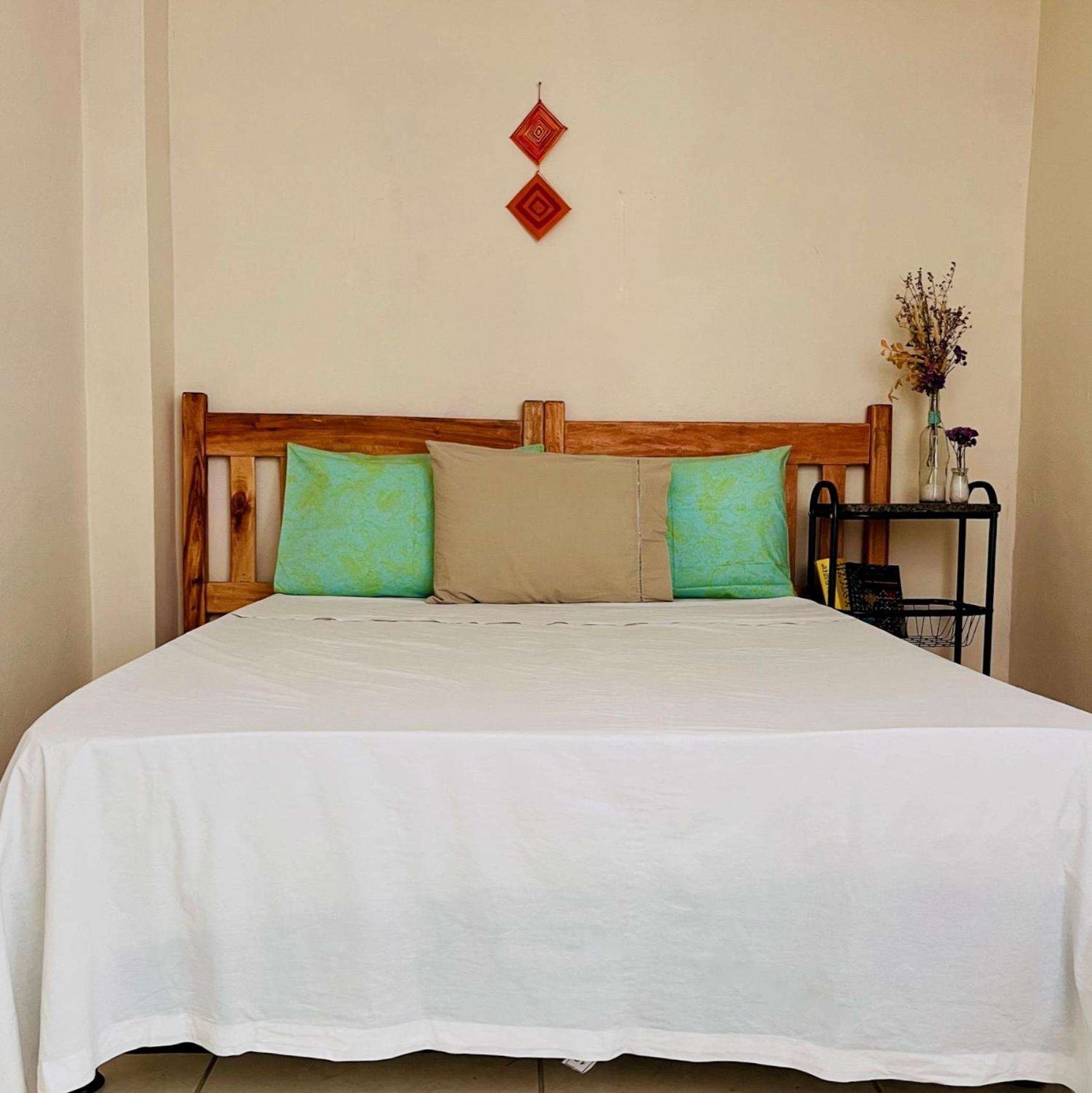 Multiverso Hostel 伦索伊斯 外观 照片