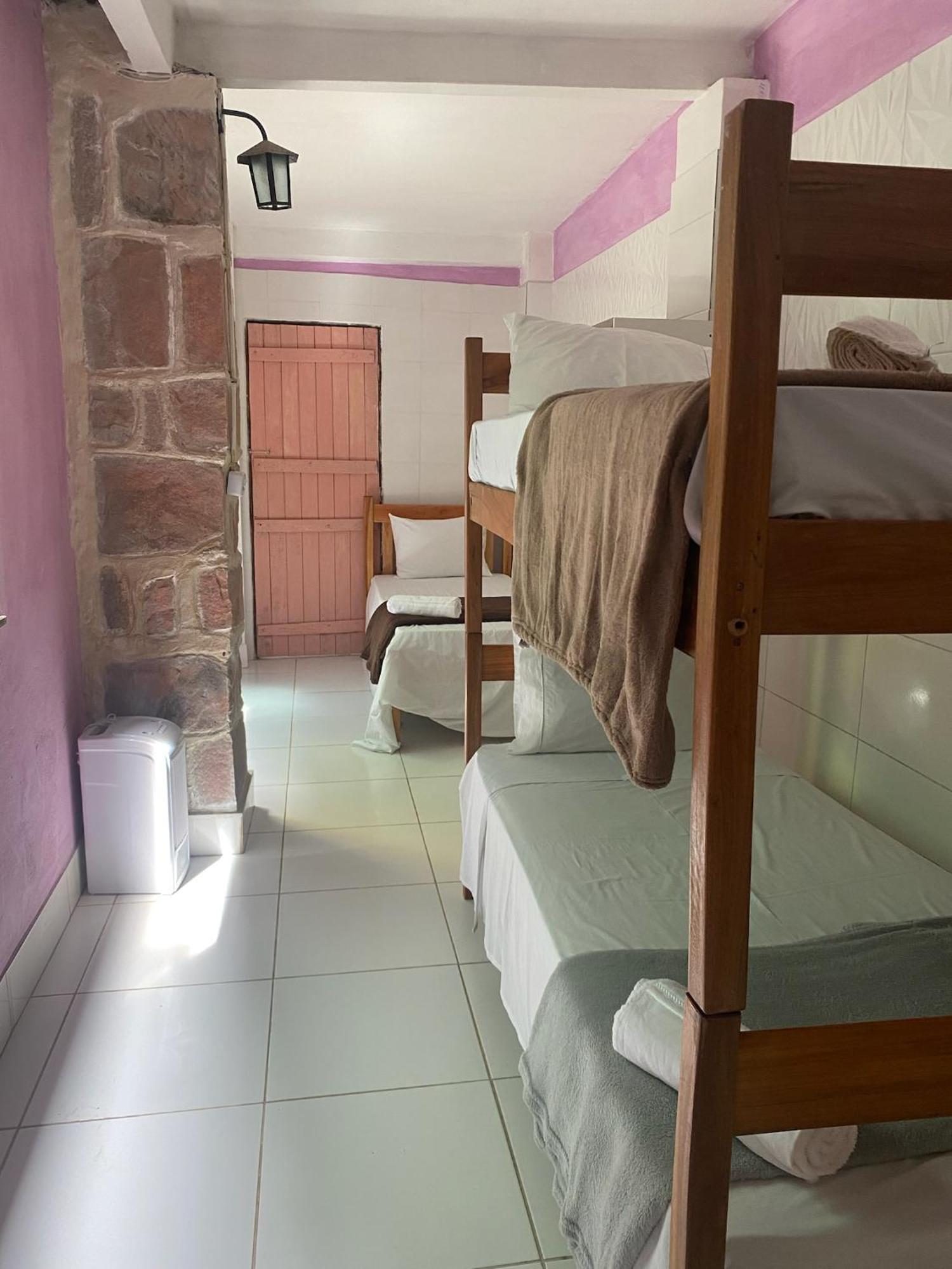 Multiverso Hostel 伦索伊斯 外观 照片
